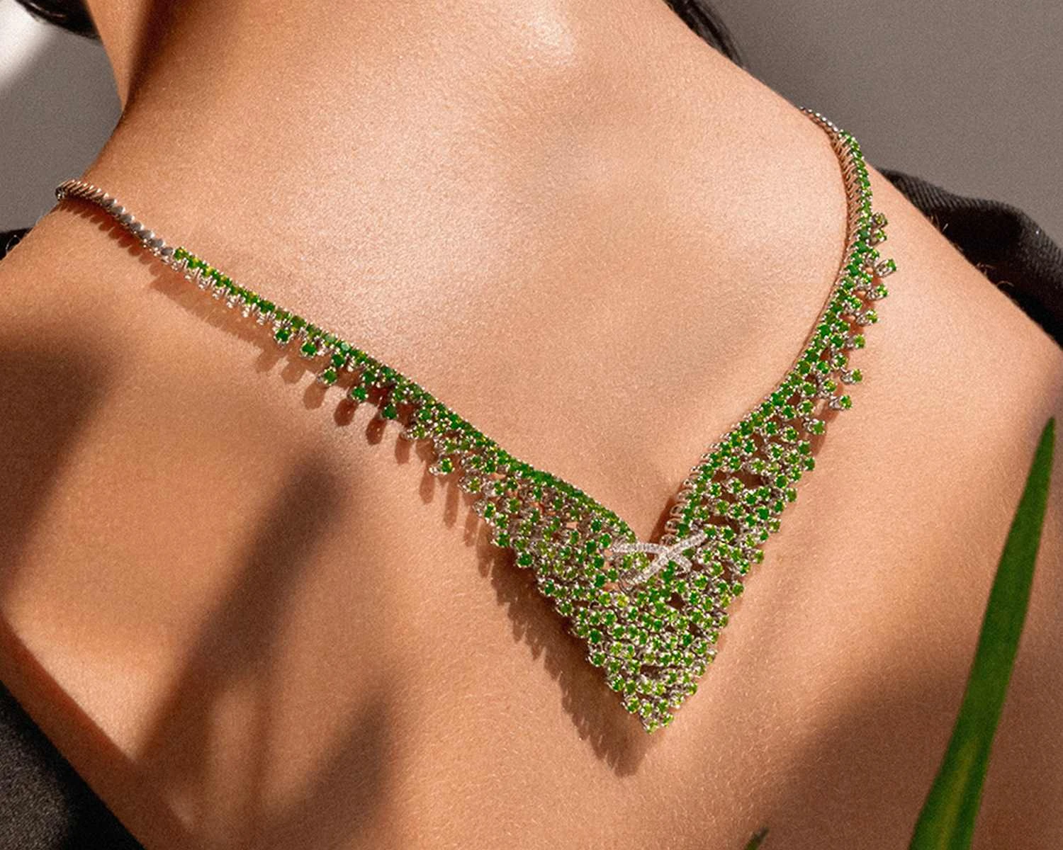 <p>На фото: Колье <a href="https://maxim-demidov.ru/products/kole-velikolepnoe-otkrytie">«Великолепное открытие»</a></p>
