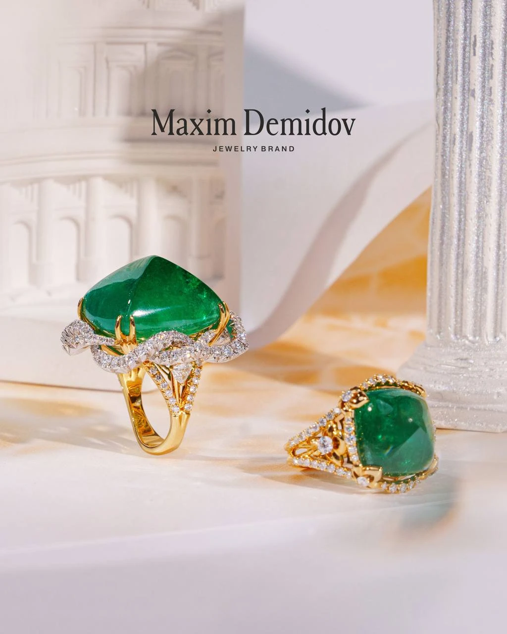 <p><em>На фото: кольца с иумрудами <a href="https://maxim-demidov.ru/products/kolco-paradigma-lyubvi" target="_blank">«Парадигма любви»</a> и <a href="https://maxim-demidov.ru/products/kolco-ottenki-chuvstv-volshebnyh" target="_blank">«Оттенки чувств волшебных»</a> от Ювелирного дома Maxim Demidov</em></p>