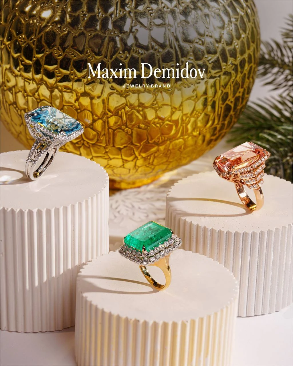 <p><em>На фото: кольцо с морганитом&nbsp;<a data-entity-type="MessageEntityUrl" dir="auto" href="https://maxim-demidov.ru/products/kolco-vozrozhdenie-klassiki" rel="noopener noreferrer" target="_blank" title="https://maxim-demidov.ru/products/kolco-vozrozhdenie-klassiki">&laquo;Возрождение классики&raquo;</a>, кольцо с изумрудом&nbsp;<a data-entity-type="MessageEntityUrl" dir="auto" href="https://maxim-demidov.ru/products/kolco-blesk-chuvstvennosti" rel="noopener noreferrer" target="_blank" title="https://maxim-demidov.ru/products/kolco-blesk-chuvstvennosti">&laquo;Блеск чувственности&raquo;</a>, кольцо с аквамарином&nbsp;<a data-entity-type="MessageEntityUrl" dir="auto" href="https://maxim-demidov.ru/products/kolco-v-bleske-golubom" rel="noopener noreferrer" target="_blank" title="https://maxim-demidov.ru/products/kolco-v-bleske-golubom">&laquo;В блеске голубом&raquo;</a>&nbsp;от Ювелирного дома&nbsp;Maxim Demidov</em></p>
