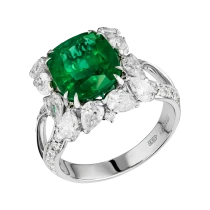 Гарнитур «Возвышенность чувств» Гарнитур «Возвышенность чувств»