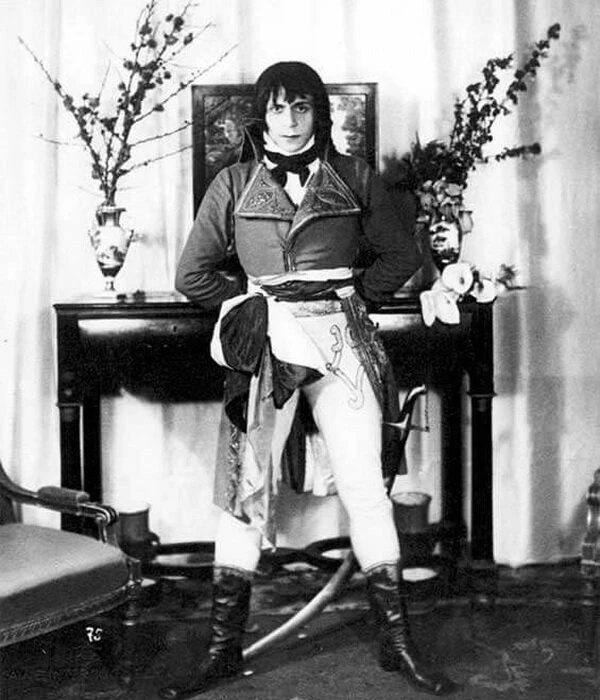 <p><em>На фото: Фулько ди Вердура</em></p>
<p><em>*источник Pinterest</em></p>