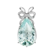 Подвеска «Изящный реверанс» Подвеска «Изящный реверанс»