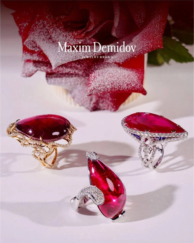 <p><em>На фото: кольца с рубинами <a href="https://maxim-demidov.ru/products/kolco-maron" target="_blank">«Марон»</a> и <a href="https://maxim-demidov.ru/products/kolco-ogon-letyashij-v-podnebese" target="_blank">«Огонь, летящий в поднебесье»</a> от Ювелирного дома Maxim Demidov</em></p>