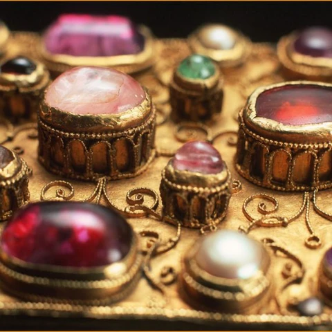 <p><em>На фото: обработка камней в Средневековье</em></p>